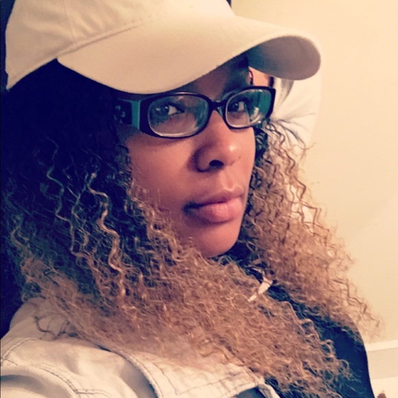 Meet your Posher, Bianca - Picture 1 of 1